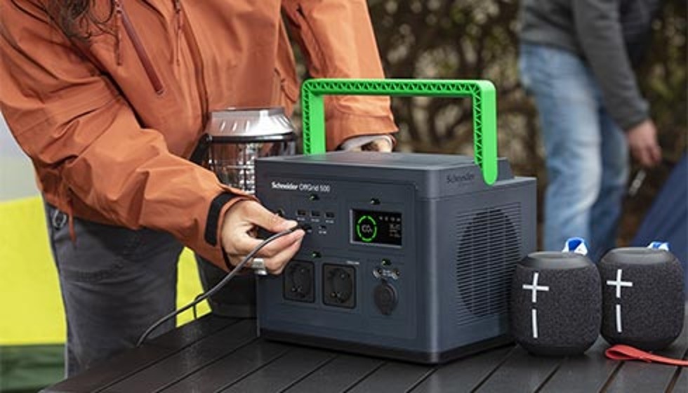 Schneider Electric OffGrid přenosná nabíjecí stanice | Scenario s.r.o.